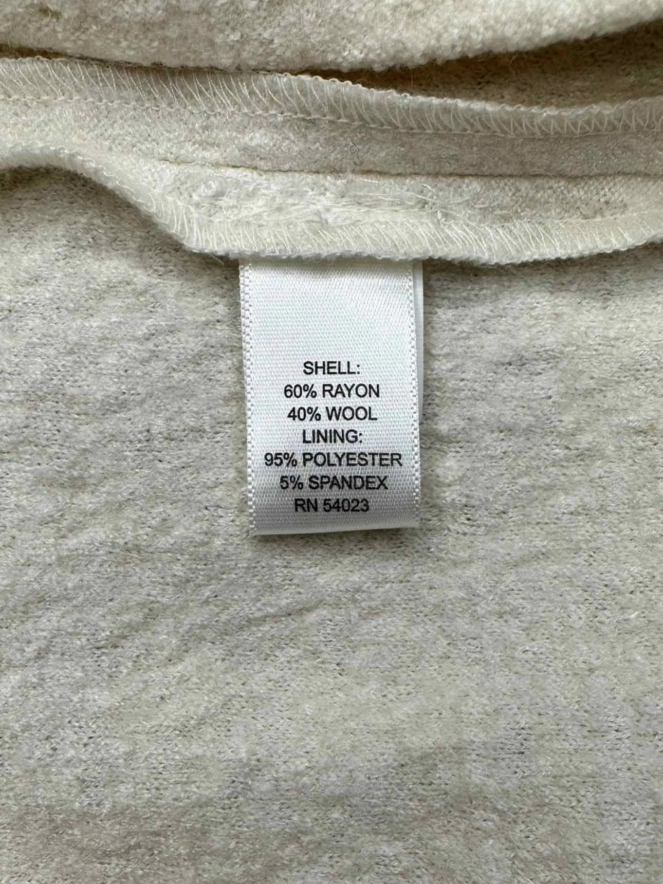 Banana Republic NWT Cream Wool Pencil Skirt Size 2P