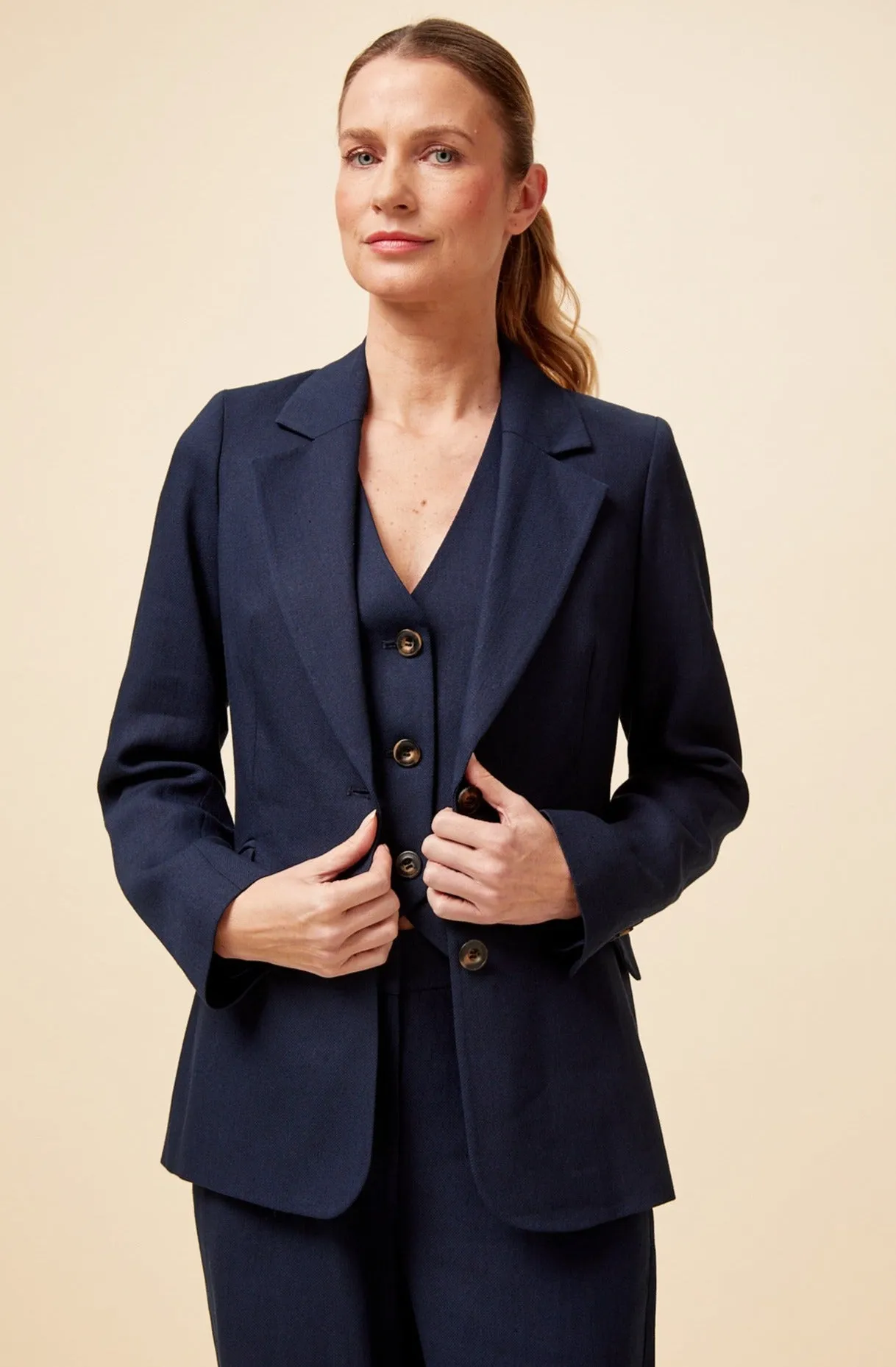 Linen Blend Waistcoat | Navy
